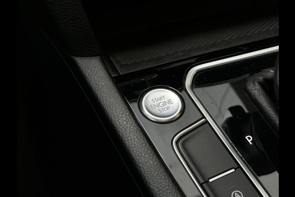 Volkswagen Arteon 2.0 TSI Business R R Line Panoramadak Adapt. Cruise LED Leer/Alcantara 18''LM Volkswagen Arteon 2.0 TSI Business R R Line Panoramadak Adapt. Cruise LED Leer/Alcantara 18''LM