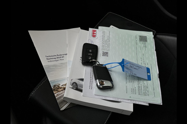 Volkswagen Arteon 2.0 TSI Business R R Line Panoramadak Adapt. Cruise LED Leer/Alcantara 18''LM Volkswagen Arteon 2.0 TSI Business R R Line Panoramadak Adapt. Cruise LED Leer/Alcantara 18''LM