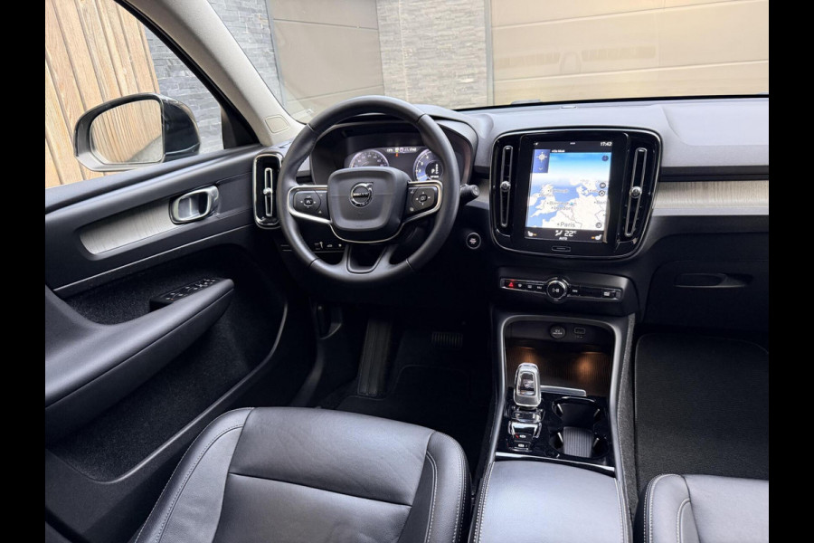 Volvo XC40 1.5 T5 Twin Engine Inscription Automaat | Leren bekleding | LED verlichting | Stoelverwarming | Getint glas | 19 inch lichtmetal Volvo XC40 1.5 T5 Twin Engine Inscription Automaat | Leren bekleding | LED verlichting | Stoelverwarming | Getint glas | 19 inch lichtmetal