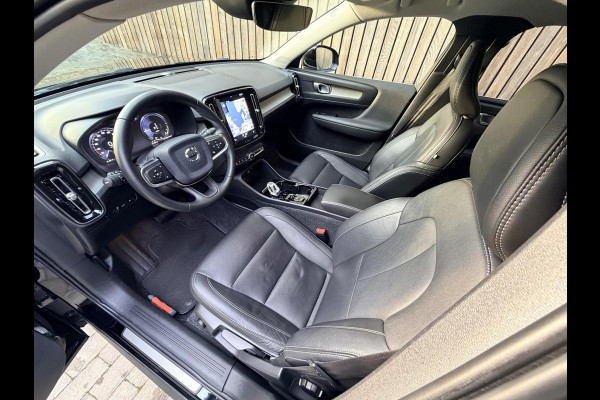 Volvo XC40 1.5 T5 Twin Engine Inscription Automaat | Leren bekleding | LED verlichting | Stoelverwarming | Getint glas | 19 inch lichtmetal Volvo XC40 1.5 T5 Twin Engine Inscription Automaat | Leren bekleding | LED verlichting | Stoelverwarming | Getint glas | 19 inch lichtmetal