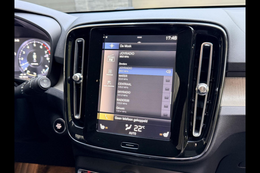 Volvo XC40 1.5 T5 Twin Engine Inscription Automaat | Leren bekleding | LED verlichting | Stoelverwarming | Getint glas | 19 inch lichtmetal Volvo XC40 1.5 T5 Twin Engine Inscription Automaat | Leren bekleding | LED verlichting | Stoelverwarming | Getint glas | 19 inch lichtmetal