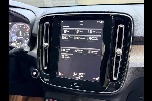 Volvo XC40 1.5 T5 Twin Engine Inscription Automaat | Leren bekleding | LED verlichting | Stoelverwarming | Getint glas | 19 inch lichtmetal Volvo XC40 1.5 T5 Twin Engine Inscription Automaat | Leren bekleding | LED verlichting | Stoelverwarming | Getint glas | 19 inch lichtmetal