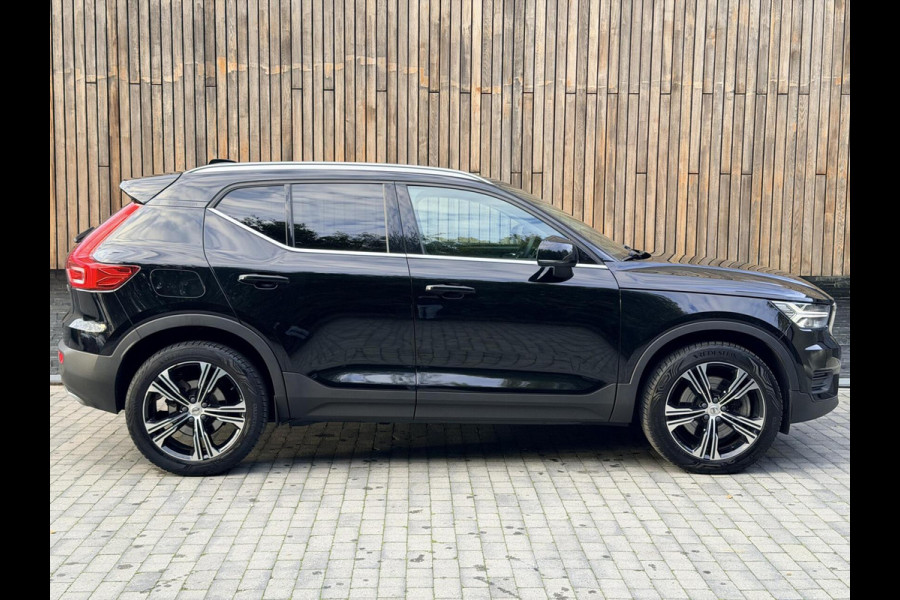 Volvo XC40 1.5 T5 Twin Engine Inscription Automaat | Leren bekleding | LED verlichting | Stoelverwarming | Getint glas | 19 inch lichtmetal Volvo XC40 1.5 T5 Twin Engine Inscription Automaat | Leren bekleding | LED verlichting | Stoelverwarming | Getint glas | 19 inch lichtmetal