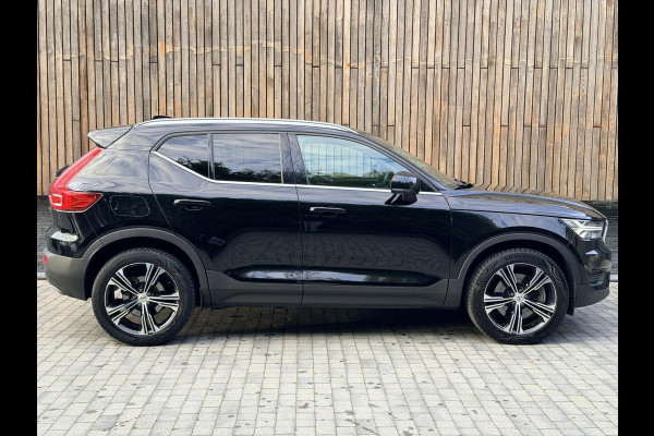 Volvo XC40 1.5 T5 Twin Engine Inscription Automaat | Leren bekleding | LED verlichting | Stoelverwarming | Getint glas | 19 inch lichtmetal Volvo XC40 1.5 T5 Twin Engine Inscription Automaat | Leren bekleding | LED verlichting | Stoelverwarming | Getint glas | 19 inch lichtmetal
