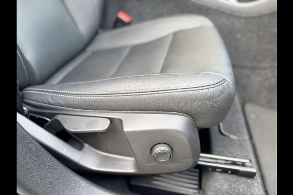 Volvo XC40 1.5 T5 Twin Engine Inscription Automaat | Leren bekleding | LED verlichting | Stoelverwarming | Getint glas | 19 inch lichtmetal Volvo XC40 1.5 T5 Twin Engine Inscription Automaat | Leren bekleding | LED verlichting | Stoelverwarming | Getint glas | 19 inch lichtmetal