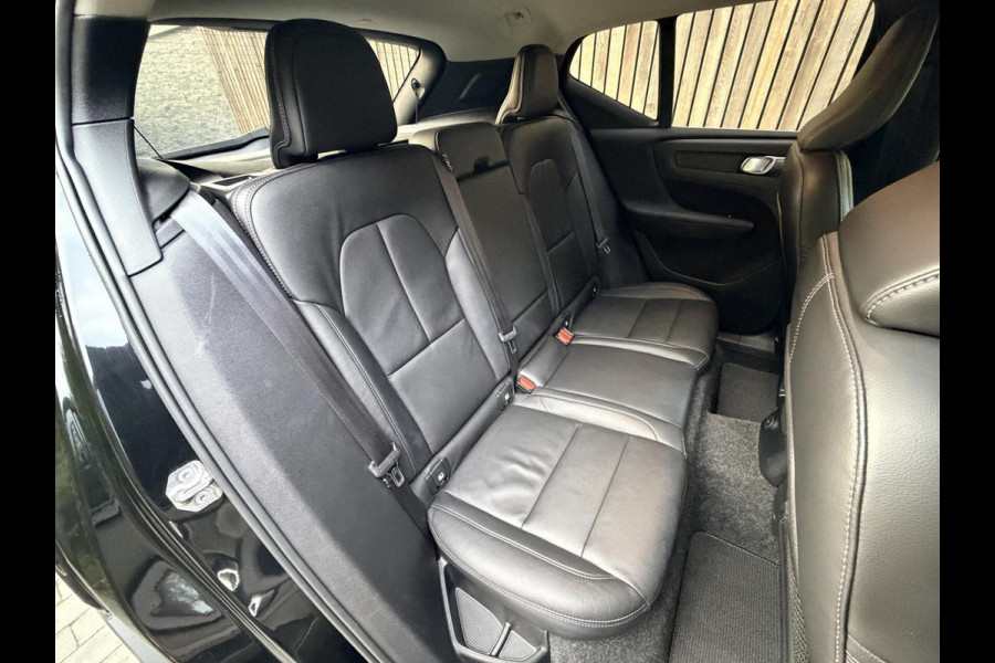 Volvo XC40 1.5 T5 Twin Engine Inscription Automaat | Leren bekleding | LED verlichting | Stoelverwarming | Getint glas | 19 inch lichtmetal Volvo XC40 1.5 T5 Twin Engine Inscription Automaat | Leren bekleding | LED verlichting | Stoelverwarming | Getint glas | 19 inch lichtmetal