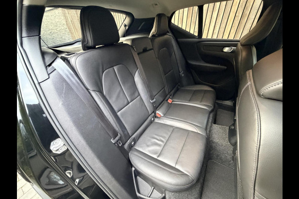 Volvo XC40 1.5 T5 Twin Engine Inscription Automaat | Leren bekleding | LED verlichting | Stoelverwarming | Getint glas | 19 inch lichtmetal Volvo XC40 1.5 T5 Twin Engine Inscription Automaat | Leren bekleding | LED verlichting | Stoelverwarming | Getint glas | 19 inch lichtmetal