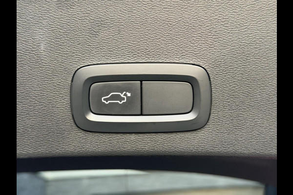 Volvo XC40 1.5 T5 Twin Engine Inscription Automaat | Leren bekleding | LED verlichting | Stoelverwarming | Getint glas | 19 inch lichtmetal Volvo XC40 1.5 T5 Twin Engine Inscription Automaat | Leren bekleding | LED verlichting | Stoelverwarming | Getint glas | 19 inch lichtmetal