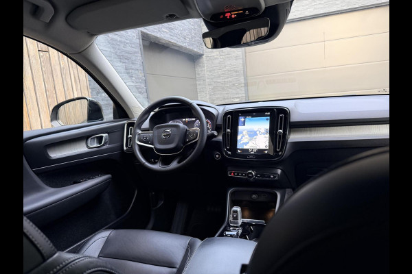 Volvo XC40 1.5 T5 Twin Engine Inscription Automaat | Leren bekleding | LED verlichting | Stoelverwarming | Getint glas | 19 inch lichtmetal Volvo XC40 1.5 T5 Twin Engine Inscription Automaat | Leren bekleding | LED verlichting | Stoelverwarming | Getint glas | 19 inch lichtmetal