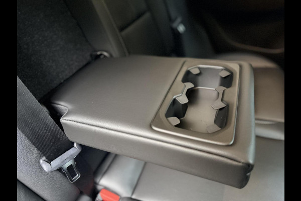 Volvo XC40 1.5 T5 Twin Engine Inscription Automaat | Leren bekleding | LED verlichting | Stoelverwarming | Getint glas | 19 inch lichtmetal Volvo XC40 1.5 T5 Twin Engine Inscription Automaat | Leren bekleding | LED verlichting | Stoelverwarming | Getint glas | 19 inch lichtmetal