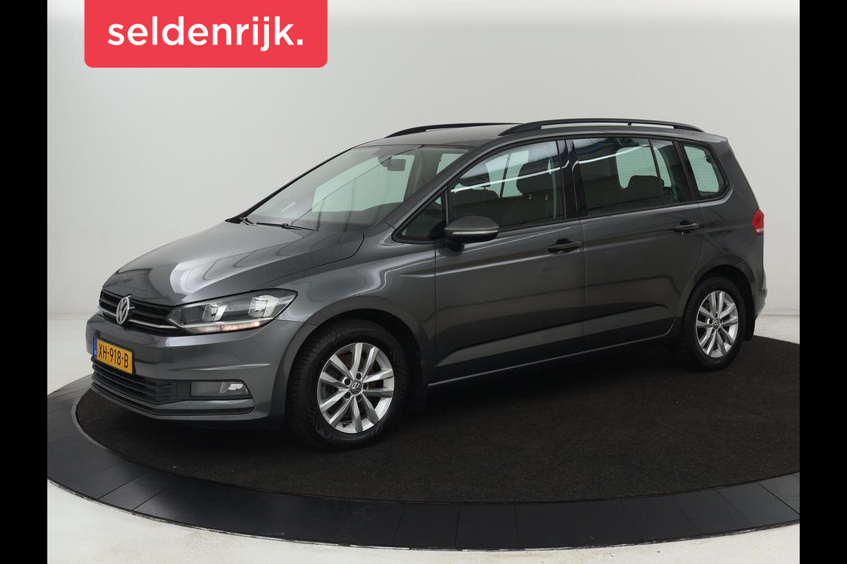 Volkswagen Touran 1.2 TSI Comfortline 7-persoons | Trekhaak | Carplay | Climate control | Cruise control | Bluetooth Volkswagen Touran 1.2 TSI Comfortline 7-persoons | Trekhaak | Carplay | Climate control | Cruise control | Bluetooth
