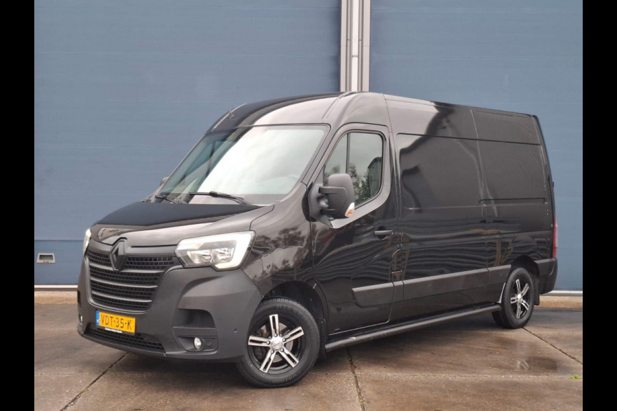 Renault Master T35 2.3 dCi 180 L2H2 Energy AIRCO / CRUISE CONTROLE / CAMERA / NAVI / TREKHAAK / 3 ZITS