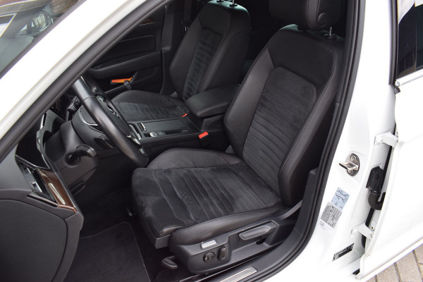 Volkswagen Passat 1.4 TSI 150pk DSG R-line | BTW | Virtual | Camera Volkswagen Passat 1.4 TSI 150pk DSG R-line | BTW | Virtual | Camera