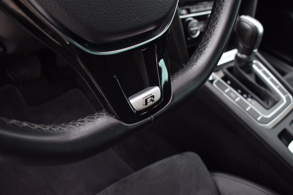 Volkswagen Passat 1.4 TSI 150pk DSG R-line | BTW | Virtual | Camera Volkswagen Passat 1.4 TSI 150pk DSG R-line | BTW | Virtual | Camera