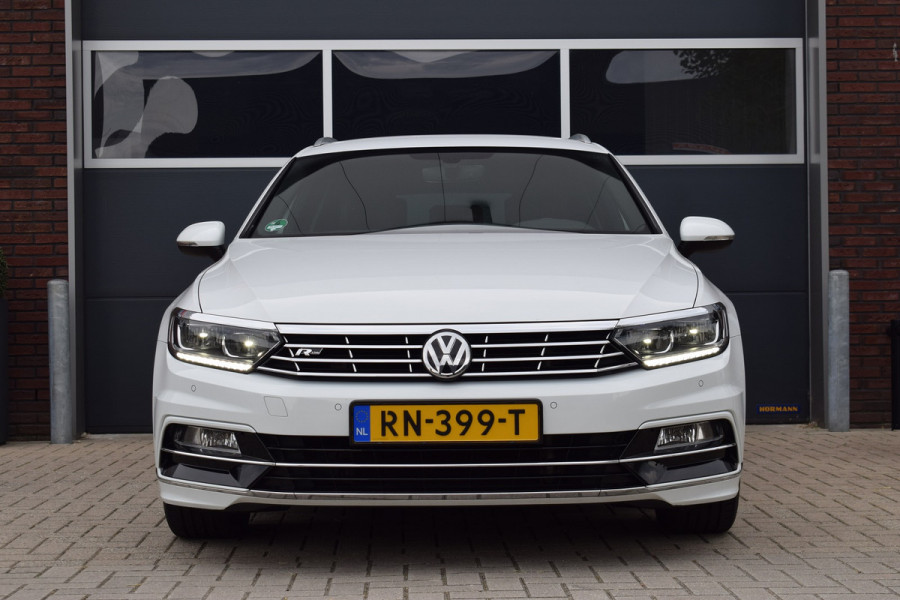 Volkswagen Passat 1.4 TSI 150pk DSG R-line | BTW | Virtual | Camera Volkswagen Passat 1.4 TSI 150pk DSG R-line | BTW | Virtual | Camera