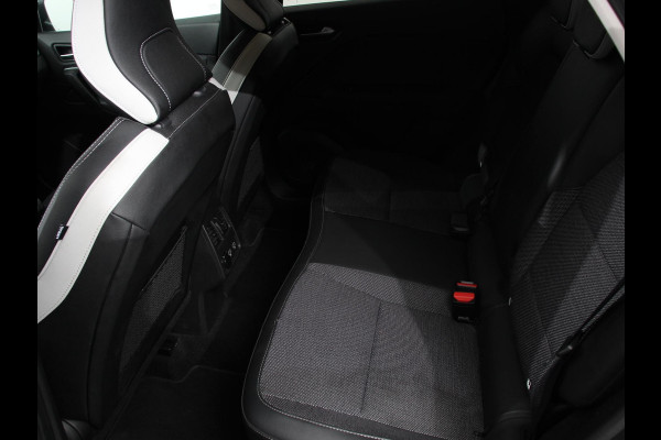 Renault Captur 1.0 TCe 90 Intens | Navigatie | Climate Control | Virtual Cockpit | Led | Parkeer sensoren | Cruise Control | Lichtmetalen velgen Renault Captur 1.0 TCe 90 Intens | Navigatie | Climate Control | Virtual Cockpit | Led | Parkeer sensoren | Cruise Control | Lichtmetalen velgen