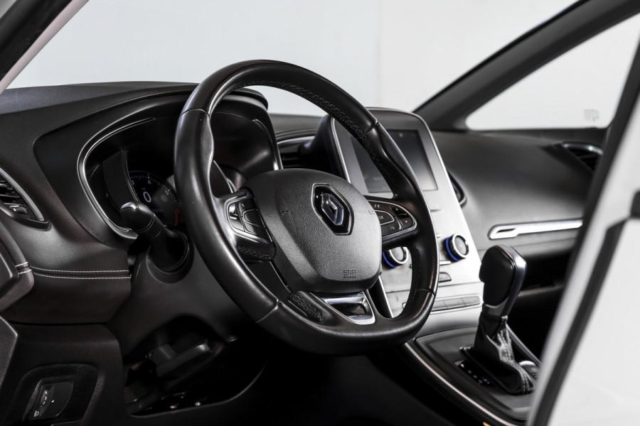 Renault Scénic 1.3 TCe Intens 140 PK - Automaat | Cruise | Stoelverw. | PDC | Camera | NAV + App. Connect | ECC | DAB | LM 20" | Trekhaak |