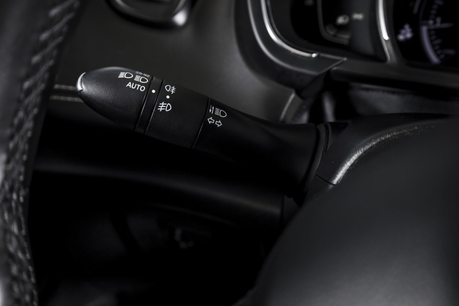 Renault Scénic 1.3 TCe Intens 140 PK - Automaat | Cruise | Stoelverw. | PDC | Camera | NAV + App. Connect | ECC | DAB | LM 20" | Trekhaak |