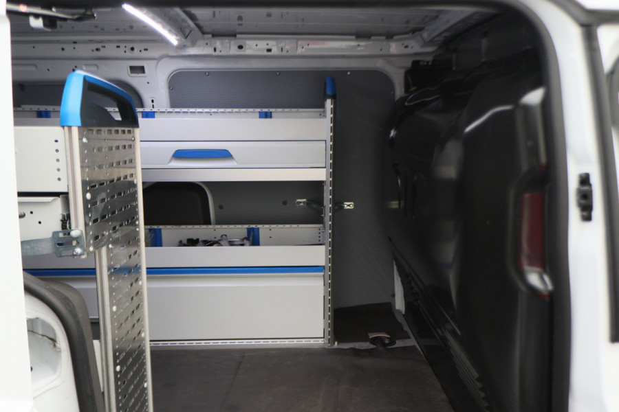 Ford Transit Connect 1.5 EcoBlue L2 Trend Camera, Apple Carplay, Adapt. Cruise, Trekhaak, PDC Ford Transit Connect 1.5 EcoBlue L2 Trend Camera, Apple Carplay, Adapt. Cruise, Trekhaak, PDC