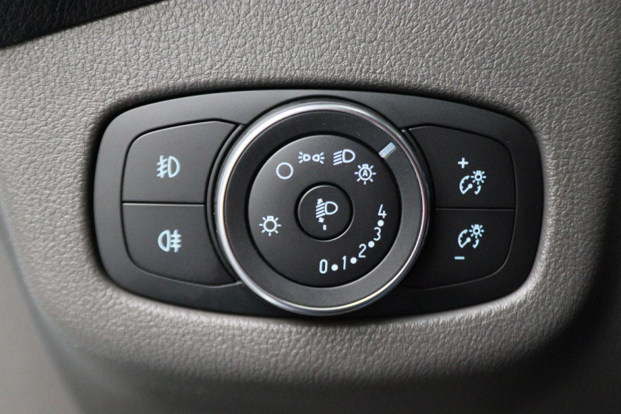 Ford Transit Connect 1.5 EcoBlue L2 Trend Camera, Apple Carplay, Adapt. Cruise, Trekhaak, PDC Ford Transit Connect 1.5 EcoBlue L2 Trend Camera, Apple Carplay, Adapt. Cruise, Trekhaak, PDC