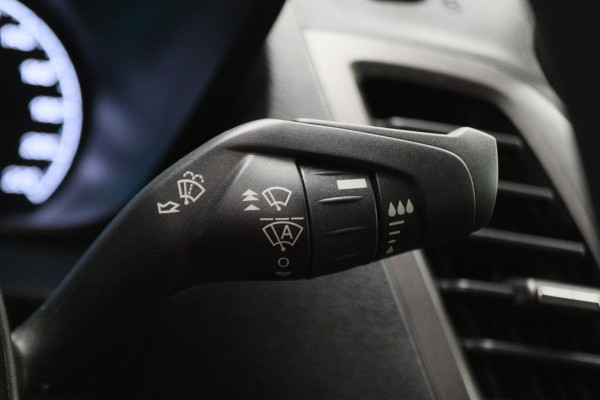 Ford Transit Connect 1.5 EcoBlue L2 Trend Camera, Apple Carplay, Adapt. Cruise, Trekhaak, PDC Ford Transit Connect 1.5 EcoBlue L2 Trend Camera, Apple Carplay, Adapt. Cruise, Trekhaak, PDC