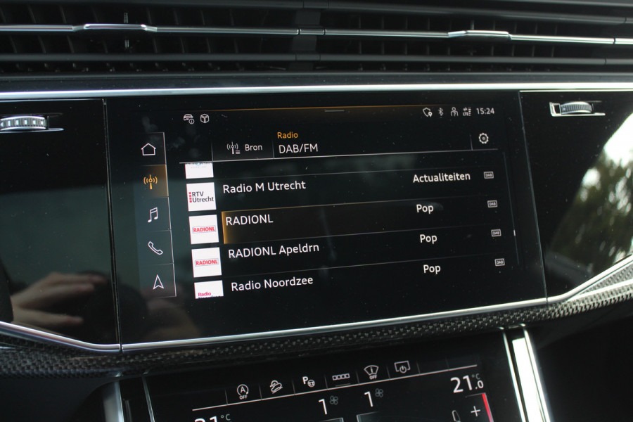 Audi Q8 55 TFSI quattro Pro Line S / Trekhaak / Panoramadak / Camera / Head-up / Luxe Leder / Carbon / 22'' / RS Seats / Keyless / Sfeerverlichting / Matrix LED / Stoelventilatie / Stuur+Stoelverwarming / DAB / ACC / Stoelm