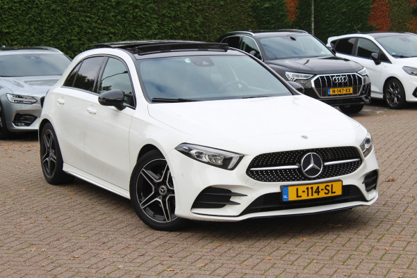 Mercedes-Benz A-Klasse 200 Business Solution AMG / Panoramadak / Camera / Leder&Alcantara / 18'' / Stoelverwarming / LED / DAB / Cruise Control Mercedes-Benz A-Klasse 200 Business Solution AMG / Panoramadak / Camera / Leder&Alcantara / 18'' / Stoelverwarming / LED / DAB / Cruise Control