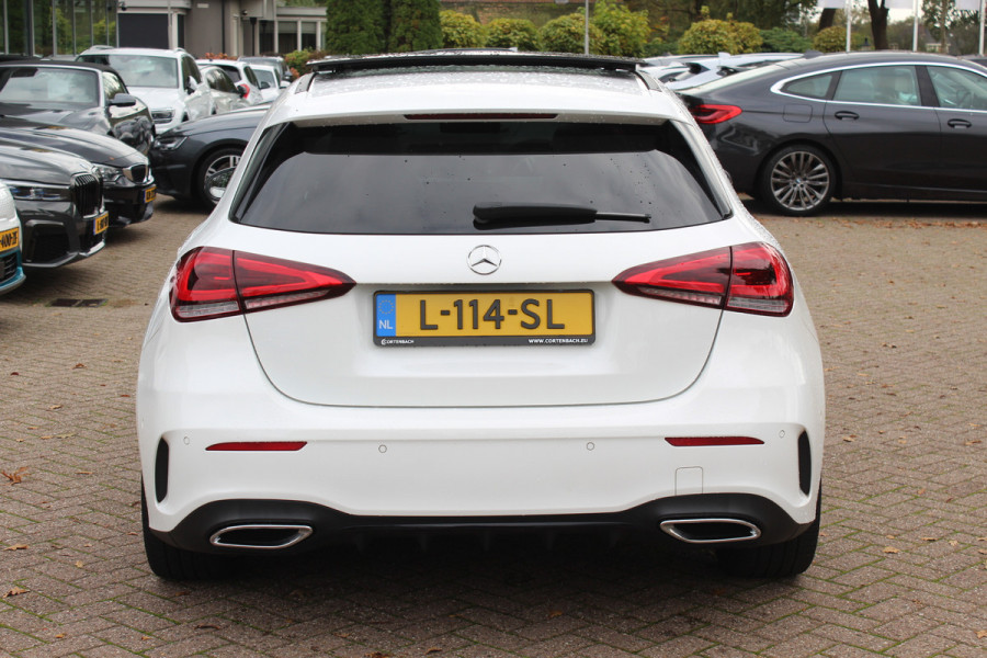 Mercedes-Benz A-Klasse 200 Business Solution AMG / Panoramadak / Camera / Leder&Alcantara / 18'' / Stoelverwarming / LED / DAB / Cruise Control Mercedes-Benz A-Klasse 200 Business Solution AMG / Panoramadak / Camera / Leder&Alcantara / 18'' / Stoelverwarming / LED / DAB / Cruise Control