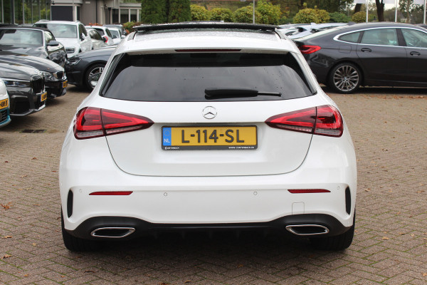 Mercedes-Benz A-Klasse 200 Business Solution AMG / Panoramadak / Camera / Leder&Alcantara / 18'' / Stoelverwarming / LED / DAB / Cruise Control Mercedes-Benz A-Klasse 200 Business Solution AMG / Panoramadak / Camera / Leder&Alcantara / 18'' / Stoelverwarming / LED / DAB / Cruise Control