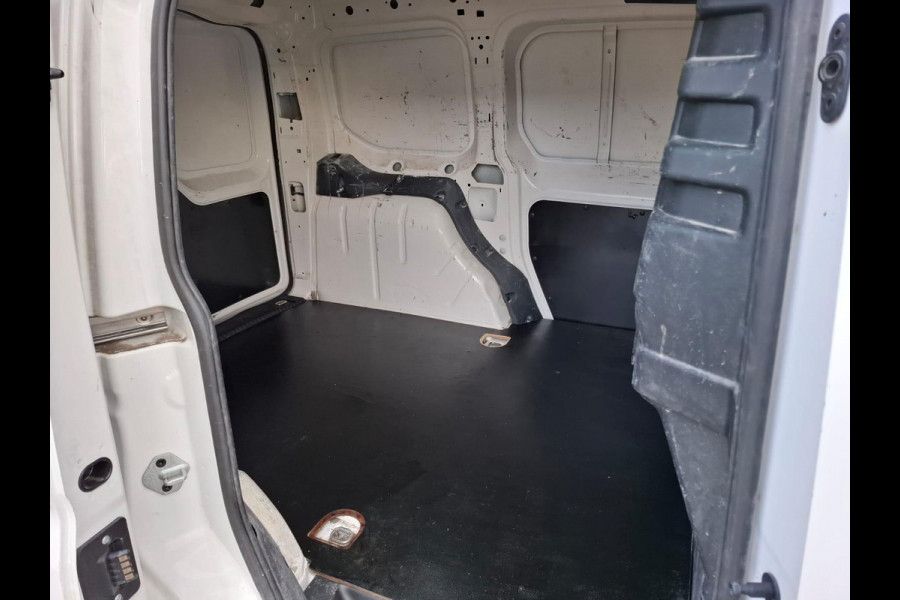 Volkswagen Caddy Cargo 2.0 TDI Comfort AIRCO / CRUISE CONTROLE / IMPERIAL / EURO 6 / CARPLAY Volkswagen Caddy Cargo 2.0 TDI Comfort AIRCO / CRUISE CONTROLE / IMPERIAL / EURO 6 / CARPLAY