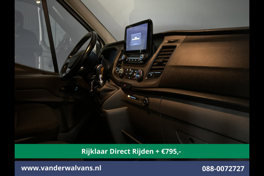 Ford Transit 2.0 TDCI 131pk L3H2 Euro6 *Rijklaar Direct Rijden* Airco | Camera | Navigatie | Apple Carplay | Android Auto | Stoelverwarming Verwarmde voorruit, Cruisecontrol, Parkeersensoren, Elektrisch verstelbare bestuurdersstoel, Bijrijdersbank Ford Transit 2.0 TDCI 131pk L3H2 Euro6 *Rijklaar Direct Rijden* Airco | Camera | Navigatie | Apple Carplay | Android Auto | Stoelverwarming Verwarmde voorruit, Cruisecontrol, Parkeersensoren, Elektrisch verstelbare bestuurdersstoel, Bijrijdersbank