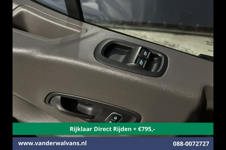 Ford Transit 2.0 TDCI 131pk L3H2 Euro6 *Rijklaar Direct Rijden* Airco | Camera | Navigatie | Apple Carplay | Android Auto | Stoelverwarming Verwarmde voorruit, Cruisecontrol, Parkeersensoren, Elektrisch verstelbare bestuurdersstoel, Bijrijdersbank Ford Transit 2.0 TDCI 131pk L3H2 Euro6 *Rijklaar Direct Rijden* Airco | Camera | Navigatie | Apple Carplay | Android Auto | Stoelverwarming Verwarmde voorruit, Cruisecontrol, Parkeersensoren, Elektrisch verstelbare bestuurdersstoel, Bijrijdersbank