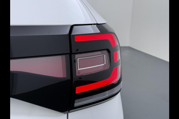 Volkswagen T-Cross 1.0 TSI Style R LINE ! | DODE HOEK DETECTIE | VIRTUAL DASH | STOELVERWARMING | NAVI | CLIMA | RIJKLAARPRIJS INCL. 12MND BOVAG GARANTIE | Volkswagen T-Cross 1.0 TSI Style R LINE ! | DODE HOEK DETECTIE | VIRTUAL DASH | STOELVERWARMING | NAVI | CLIMA | RIJKLAARPRIJS INCL. 12MND BOVAG GARANTIE |