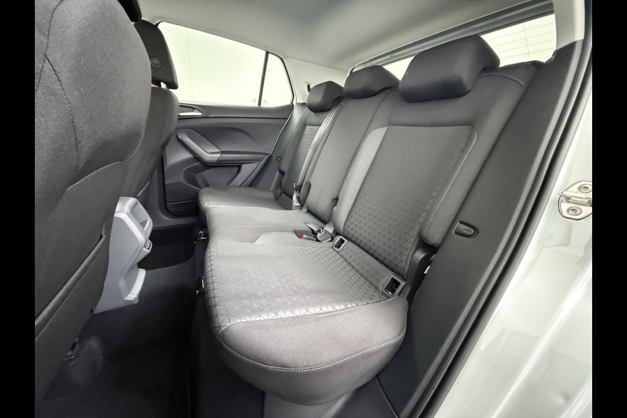 Volkswagen T-Cross 1.0 TSI Style R LINE ! | DODE HOEK DETECTIE | VIRTUAL DASH | STOELVERWARMING | NAVI | CLIMA | RIJKLAARPRIJS INCL. 12MND BOVAG GARANTIE | Volkswagen T-Cross 1.0 TSI Style R LINE ! | DODE HOEK DETECTIE | VIRTUAL DASH | STOELVERWARMING | NAVI | CLIMA | RIJKLAARPRIJS INCL. 12MND BOVAG GARANTIE |