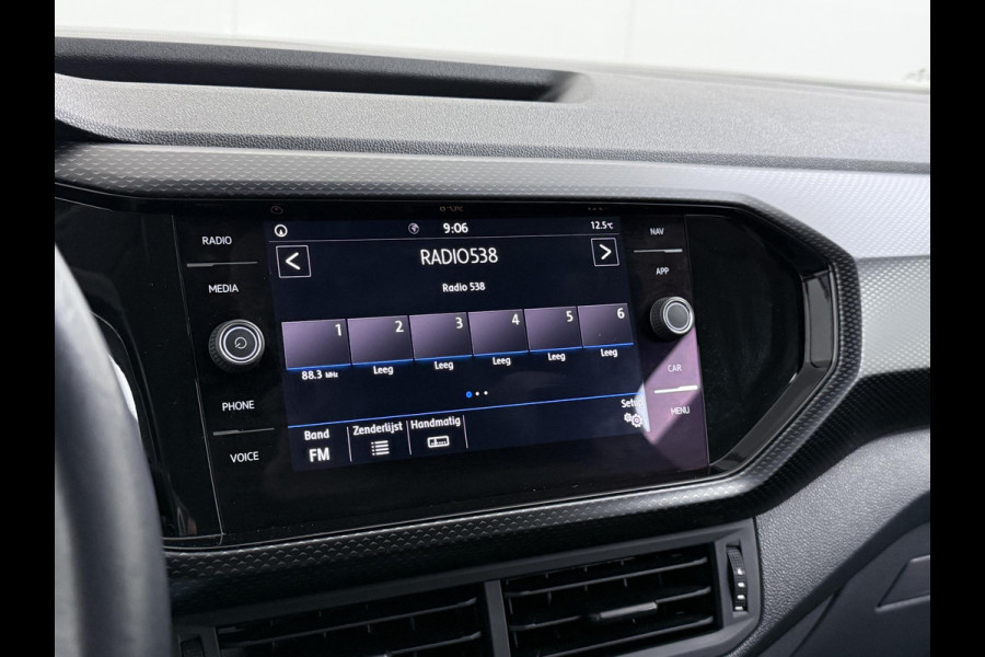 Volkswagen T-Cross 1.0 TSI Style R LINE ! | DODE HOEK DETECTIE | VIRTUAL DASH | STOELVERWARMING | NAVI | CLIMA | RIJKLAARPRIJS INCL. 12MND BOVAG GARANTIE | Volkswagen T-Cross 1.0 TSI Style R LINE ! | DODE HOEK DETECTIE | VIRTUAL DASH | STOELVERWARMING | NAVI | CLIMA | RIJKLAARPRIJS INCL. 12MND BOVAG GARANTIE |