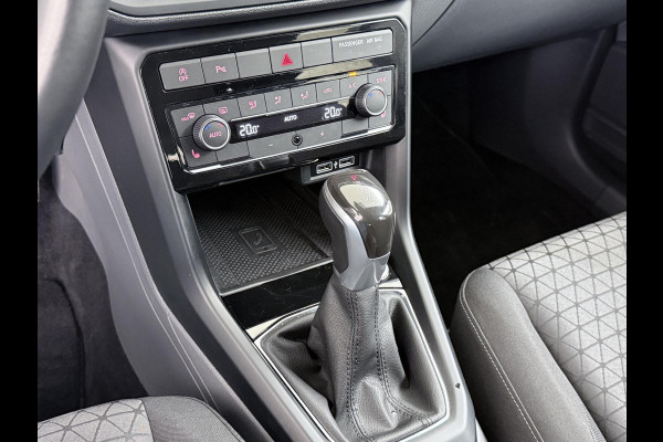 Volkswagen T-Cross 1.0 TSI Style R LINE ! | DODE HOEK DETECTIE | VIRTUAL DASH | STOELVERWARMING | NAVI | CLIMA | RIJKLAARPRIJS INCL. 12MND BOVAG GARANTIE | Volkswagen T-Cross 1.0 TSI Style R LINE ! | DODE HOEK DETECTIE | VIRTUAL DASH | STOELVERWARMING | NAVI | CLIMA | RIJKLAARPRIJS INCL. 12MND BOVAG GARANTIE |