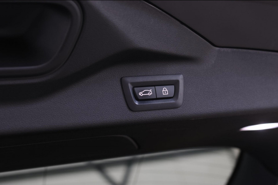 BMW X7 M50i *Sky Lounge*B&W Audio*Mansory*Massage*360 Camera*