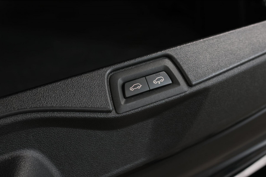 BMW X7 M50i *Sky Lounge*B&W Audio*Mansory*Massage*360 Camera*