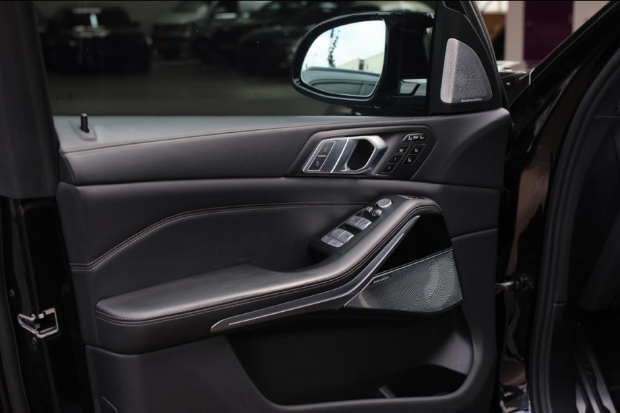 BMW X7 M50i *Sky Lounge*B&W Audio*Mansory*Massage*360 Camera*