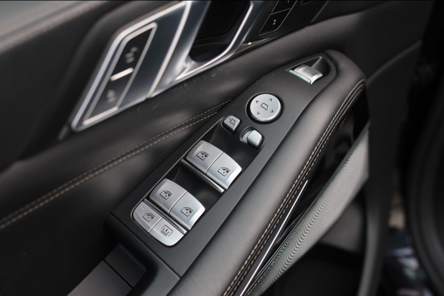 BMW X7 M50i *Sky Lounge*B&W Audio*Mansory*Massage*360 Camera*