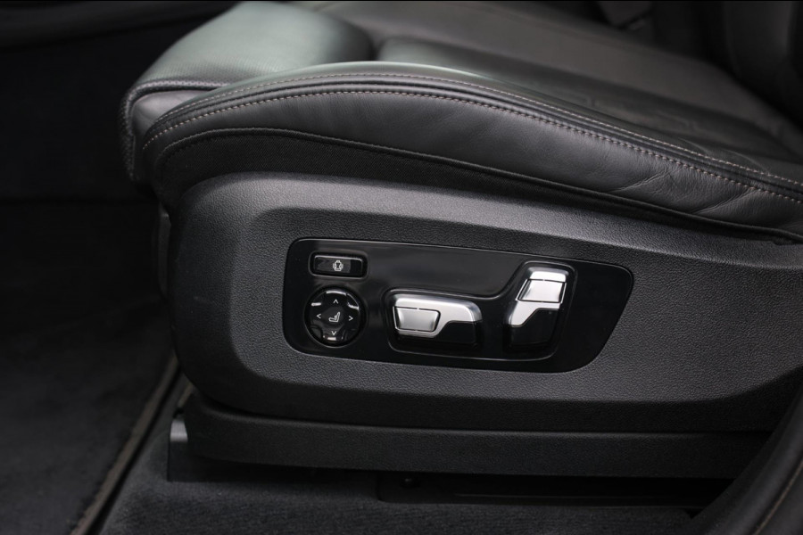 BMW X7 M50i *Sky Lounge*B&W Audio*Mansory*Massage*360 Camera*