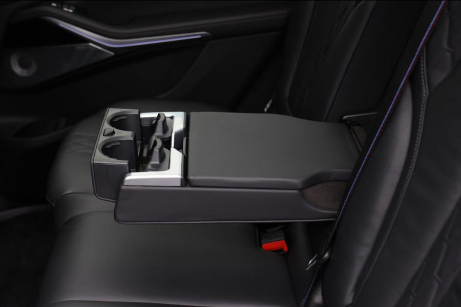 BMW X7 M50i *Sky Lounge*B&W Audio*Mansory*Massage*360 Camera*