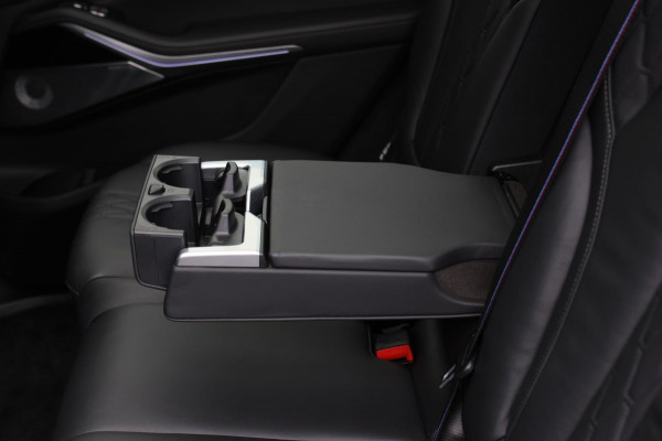 BMW X7 M50i *Sky Lounge*B&W Audio*Mansory*Massage*360 Camera*