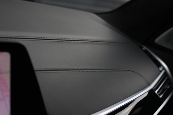 BMW X7 M50i *Sky Lounge*B&W Audio*Mansory*Massage*360 Camera*