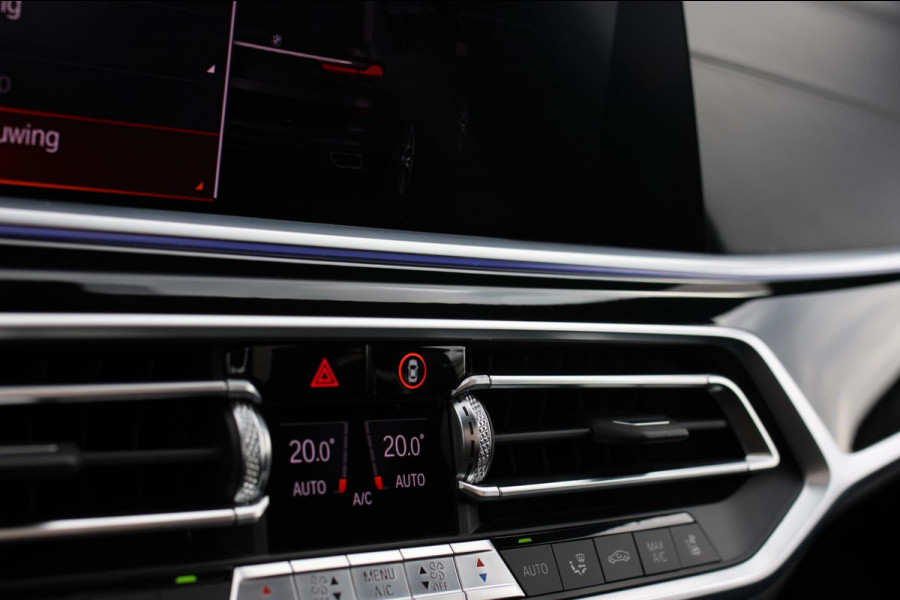 BMW X7 M50i *Sky Lounge*B&W Audio*Mansory*Massage*360 Camera*