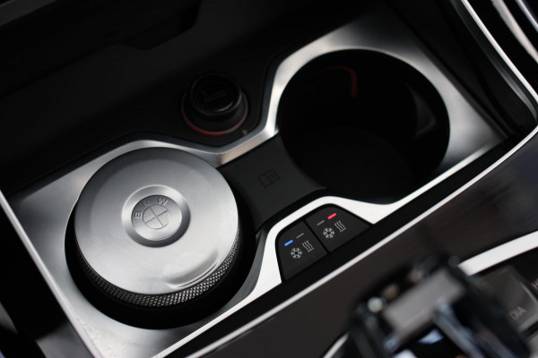 BMW X7 M50i *Sky Lounge*B&W Audio*Mansory*Massage*360 Camera*