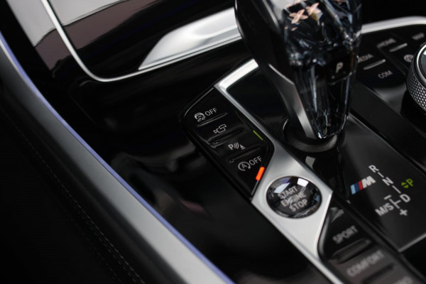 BMW X7 M50i *Sky Lounge*B&W Audio*Mansory*Massage*360 Camera*