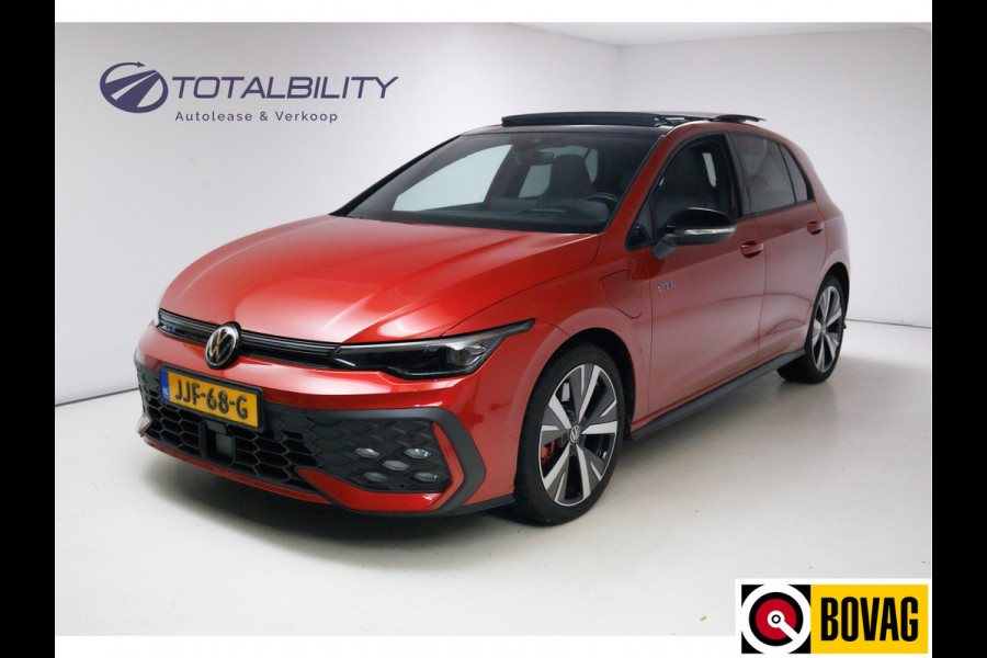 Volkswagen Golf 1.5 eHybrid GTE Black Style 272 PK | Panoramadak | Leer | Elec. trekhaak | Headup | Stoel- & stuurverw. | Stoelventilatie, Sfeerverlichting, bestuurdersstoel met geheugen, IQ matrix Led, Travel assist Volkswagen Golf 1.5 eHybrid GTE Black Style 272 PK | Panoramadak | Leer | Elec. trekhaak | Headup | Stoel- & stuurverw. | Stoelventilatie, Sfeerverlichting, bestuurdersstoel met geheugen, IQ matrix Led, Travel assist