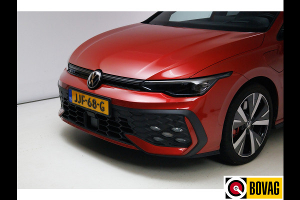 Volkswagen Golf 1.5 eHybrid GTE Black Style 272 PK | Panoramadak | Leer | Elec. trekhaak | Headup | Stoel- & stuurverw. | Stoelventilatie, Sfeerverlichting, bestuurdersstoel met geheugen, IQ matrix Led, Travel assist Volkswagen Golf 1.5 eHybrid GTE Black Style 272 PK | Panoramadak | Leer | Elec. trekhaak | Headup | Stoel- & stuurverw. | Stoelventilatie, Sfeerverlichting, bestuurdersstoel met geheugen, IQ matrix Led, Travel assist