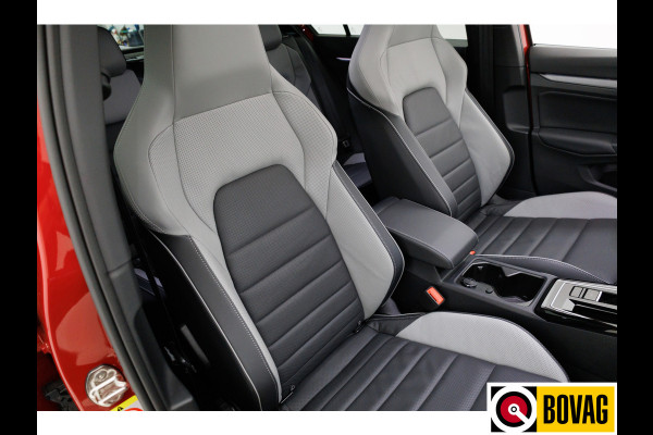 Volkswagen Golf 1.5 eHybrid GTE Black Style 272 PK | Panoramadak | Leer | Elec. trekhaak | Headup | Stoel- & stuurverw. | Stoelventilatie, Sfeerverlichting, bestuurdersstoel met geheugen, IQ matrix Led, Travel assist Volkswagen Golf 1.5 eHybrid GTE Black Style 272 PK | Panoramadak | Leer | Elec. trekhaak | Headup | Stoel- & stuurverw. | Stoelventilatie, Sfeerverlichting, bestuurdersstoel met geheugen, IQ matrix Led, Travel assist